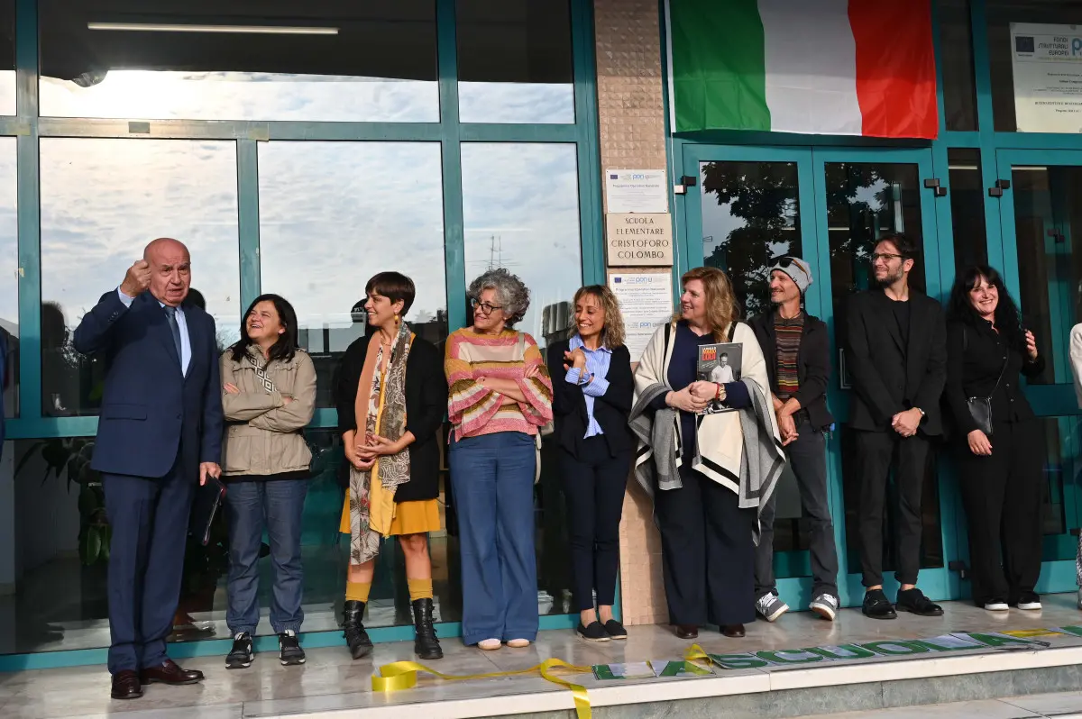 CRONACA BRESCIA SCUOLA PRIMARIA TORRICELLA CERIMONIA INTITOLAZIONE A MARIO LODI REDAZIONE CRONACA 30-09-2025 GABRIELE STRADA NEW EDEN GROUP