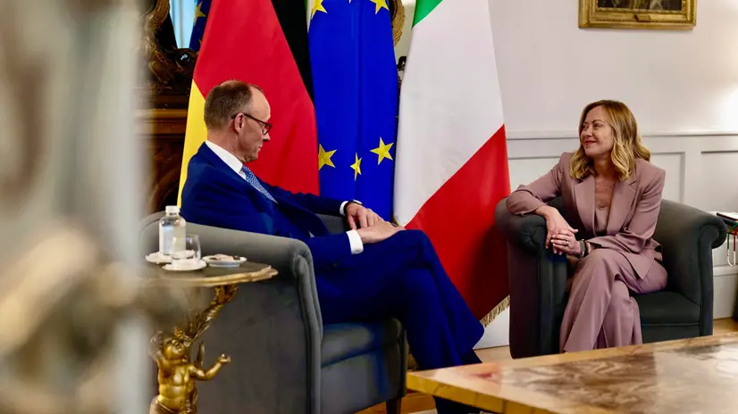 epa12110929 A handout picture made available by the Chigi Palace Press Office shows Italian Prime Minister Giorgia Meloni (R) during a meeting with German Chancellor Friedrich Merz (L) at Palazzo Chigi, in Rome, Italy, 17 May 2025. EPA/FILIPPO ATTILI / CHIGI PALACE PRESS OFFICE / HANDOUT HANDOUT EDITORIAL USE ONLY/NO SALESHANDOUT EDITORIAL USE ONLY/NO SALES