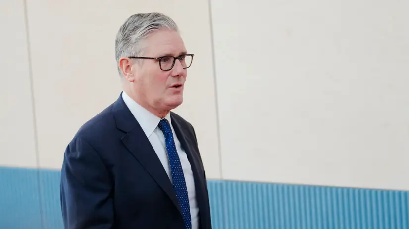 epa12422934 British Prime Minister Keir Starmer arrives prior to the 7th meeting of the European Political Community (EPC) in Copenhagen, Denmark, 02 October 2025. The summit, bringing together leaders from across the continent, will focus on defense and support for Ukraine, the security situation in Europe, including economic security and migration. EPA/IDA MARIE ODGAARD DENMARK OUT
