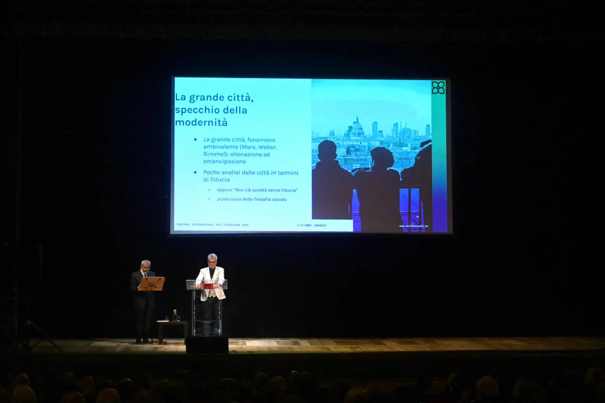 Festival dell'educazione, l'inaugurazione al Teatro Grande