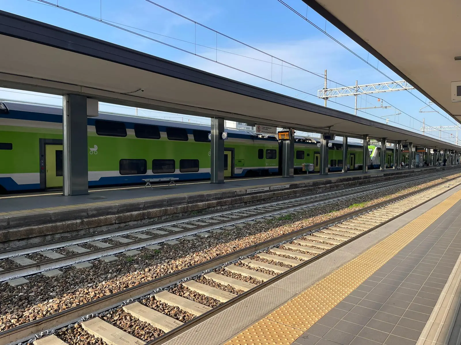 Sciopero 3 ottobre, stazione deserta e treni cancellati