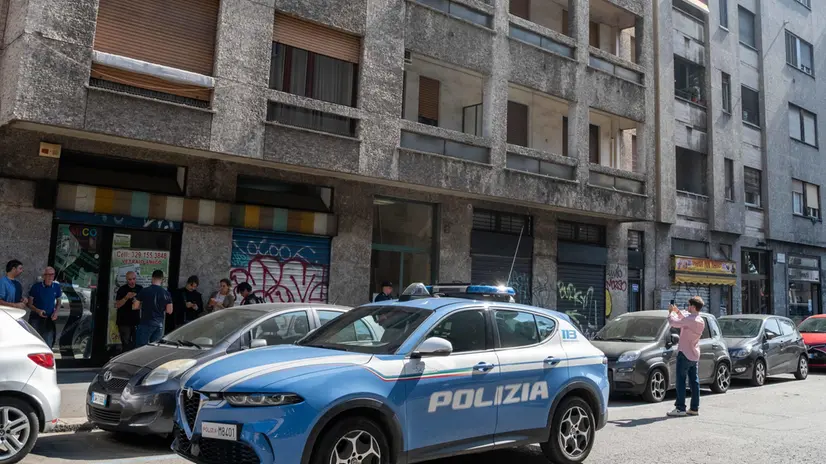 Il fotografo Maurizio Rebuzzini morto in ospedale in seguito a sospetta aggressione, La Polizia in Via Zuretti sul luogo dove la vittima aveva casa e studio, Milano,18 Settembre 2025, Ansa/Andrea Fasani