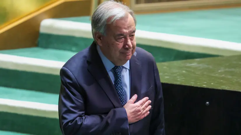 epa12399759 Secretary-General of the United Nations Antonio Guterres reacts to the applause following his opening remarks at the General Debate of the 80th session of the United Nations General Assembly (UNGA) at the United Nations headquarters in New York, USA, 23 September 2025. EPA/SARAH YENESEL
