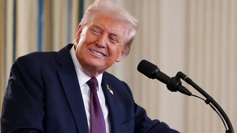 epa12415290 US President Donald Trump speaks at a joint press conference with Israeli Prime Minister Benjamin Netanyahu, in the State Dining Room of the White House in Washington, DC, USA, 29 September 2025. In their Oval Office meeting, Trump pressed Netanyahu to accept a peace deal to end Israel’s on-going war in Gaza, and for Hamas to free their remaining hostages. EPA/WILL OLIVER / POOL
