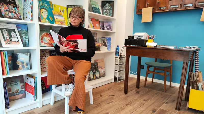 Silvia Sabbadini e la sua libreria di albi illustrati a Mompiano