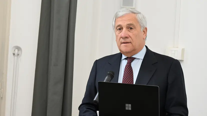Antonio Tajani Ministro degli affari esteri per la cooperazione internazionale partecipa alla cerimonia di conferimento del Premio AACUPI alla California State University in Florence, Firenze 04 Ottobre 2025 ANSA/CLAUDIO GIOVANNINI