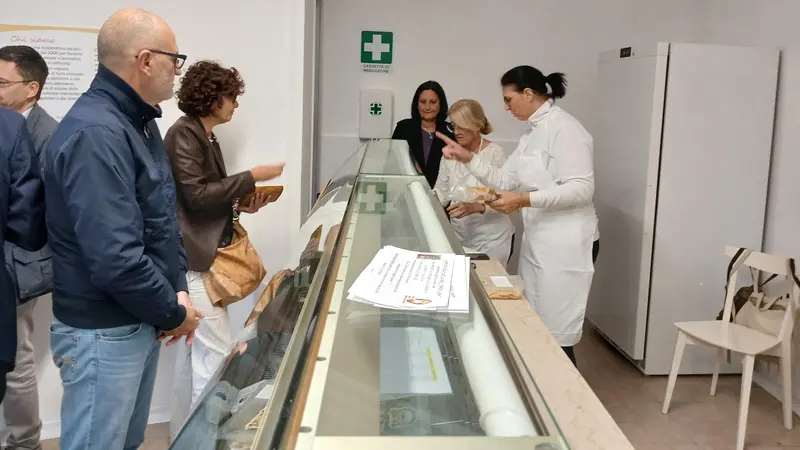 Già numerosi clienti al punto vendita