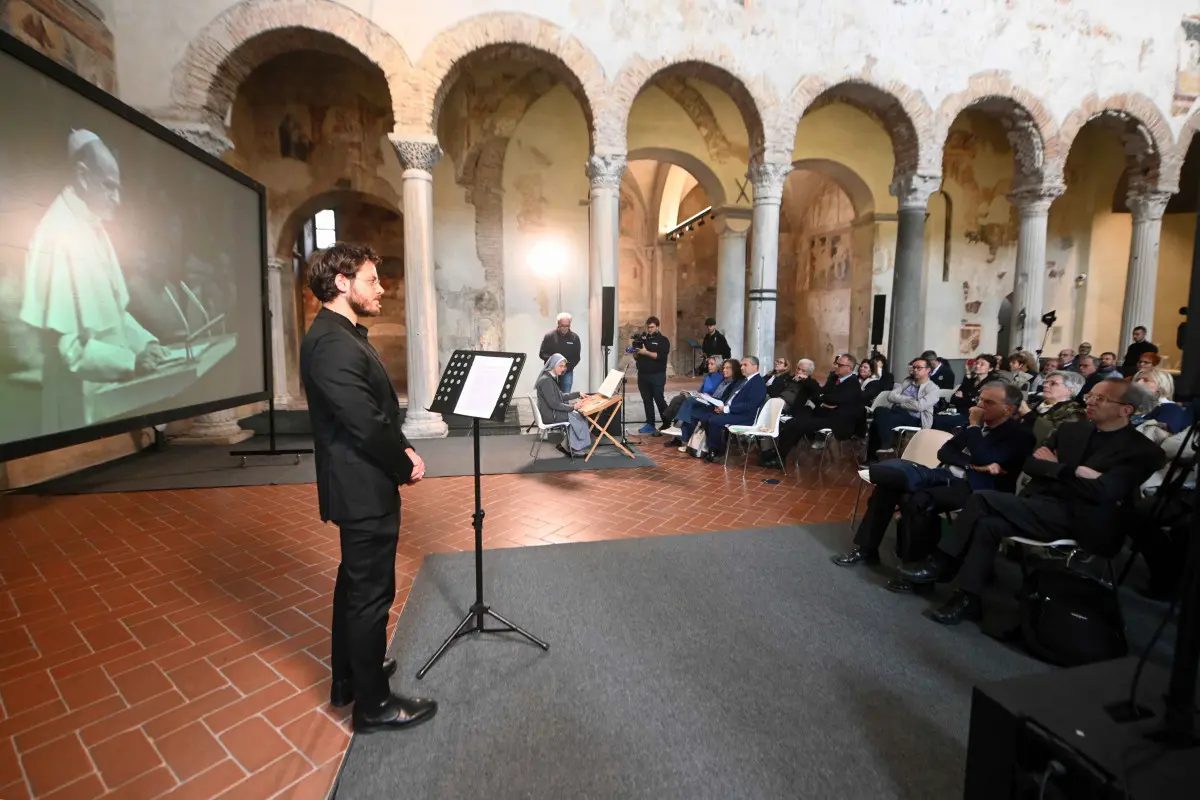 Festival dell'educazione, gli scatti nell’antica basilica di San Salvatore
