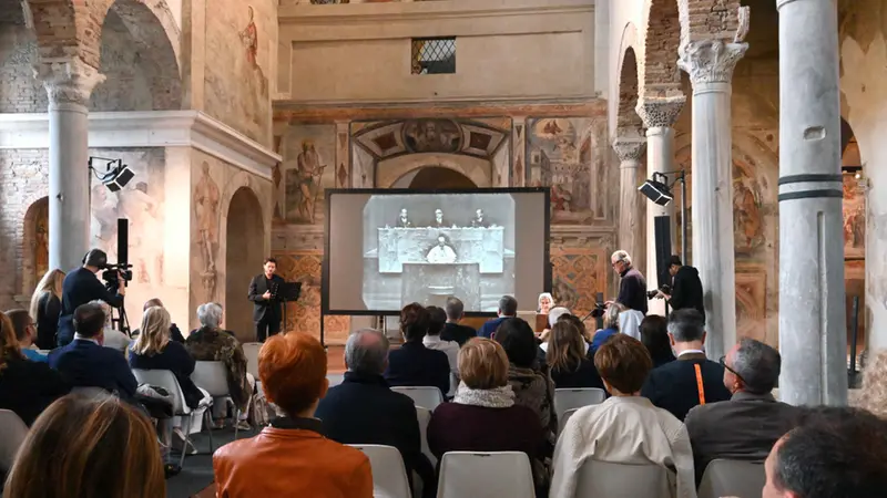 Festival dell'educazione, gli scatti nell’antica basilica di San Salvatore