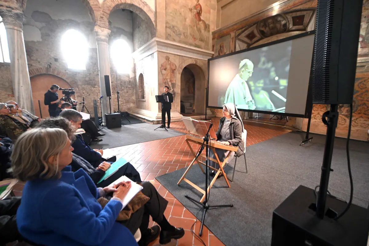 Festival dell'educazione, gli scatti nell’antica basilica di San Salvatore