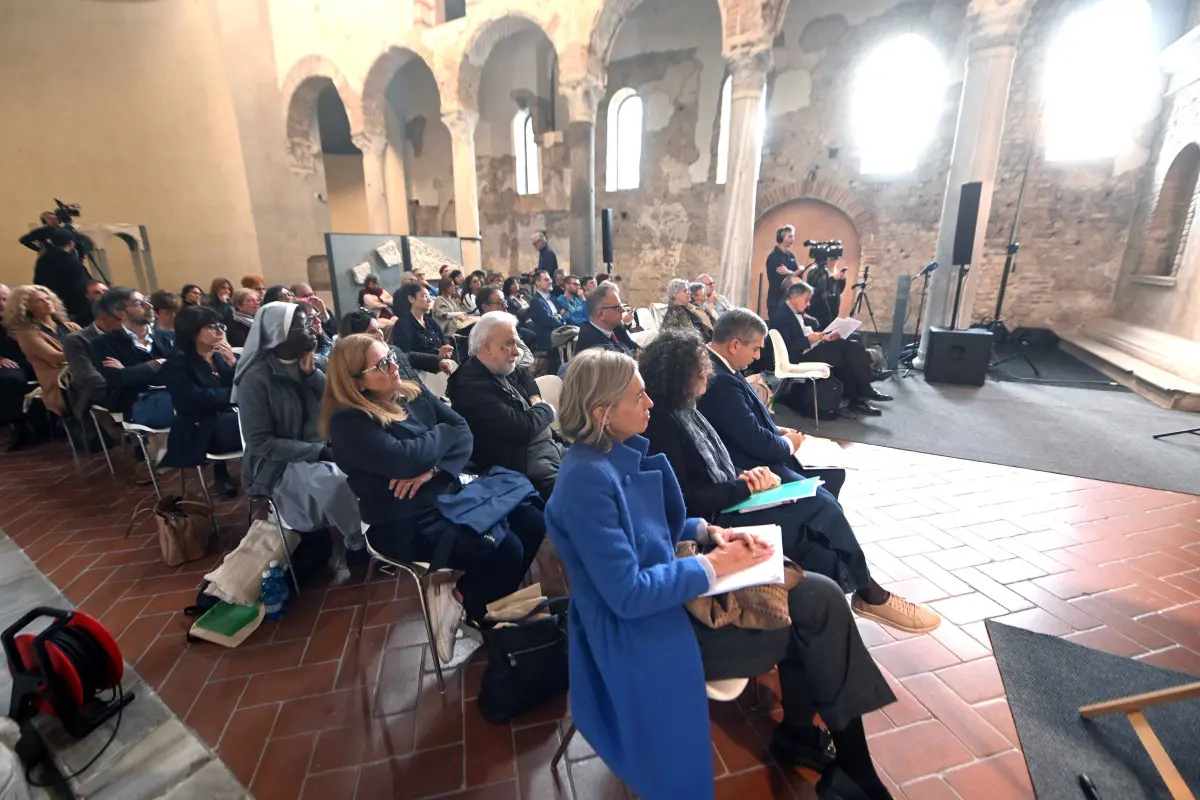 Festival dell'educazione, gli scatti nell’antica basilica di San Salvatore