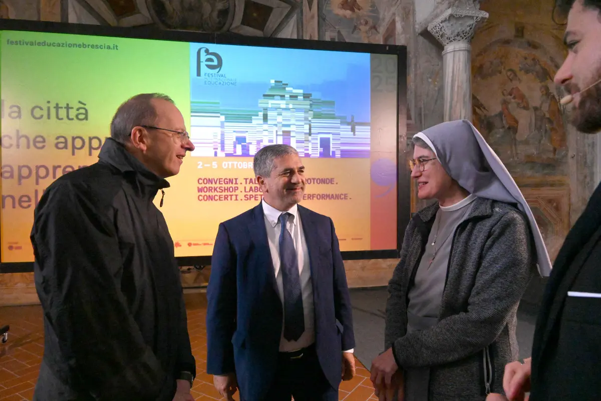 Festival dell'educazione, gli scatti nell’antica basilica di San Salvatore