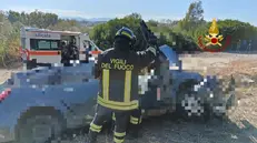 Quattro uomini di nazionalita' pakistana sono morti in un incidente stradale avvenuto, per cause in fase di accertamento, a Scanzano Jonico (Matera), sulla Fondovalle dell'Agri, 4 ottobre 2025. ANSA/US VIGILI DEL FUOCO +++FOTO DIFFUSA DALL'UFFICIO STAMPA - USARE SOLO PER ILLUSTRARE OGGI LA NOTIZIA INDICATA NEL TITOLO - NON ARCHIVIARE - NON VENDERE - NON USARE PER FINI NON GIORNALISTICI - NPK+++