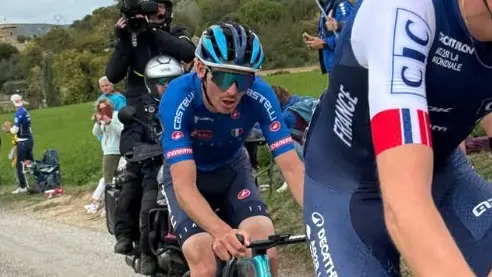 Christian Scaroni impegnato in una delle salite del campionato europeo