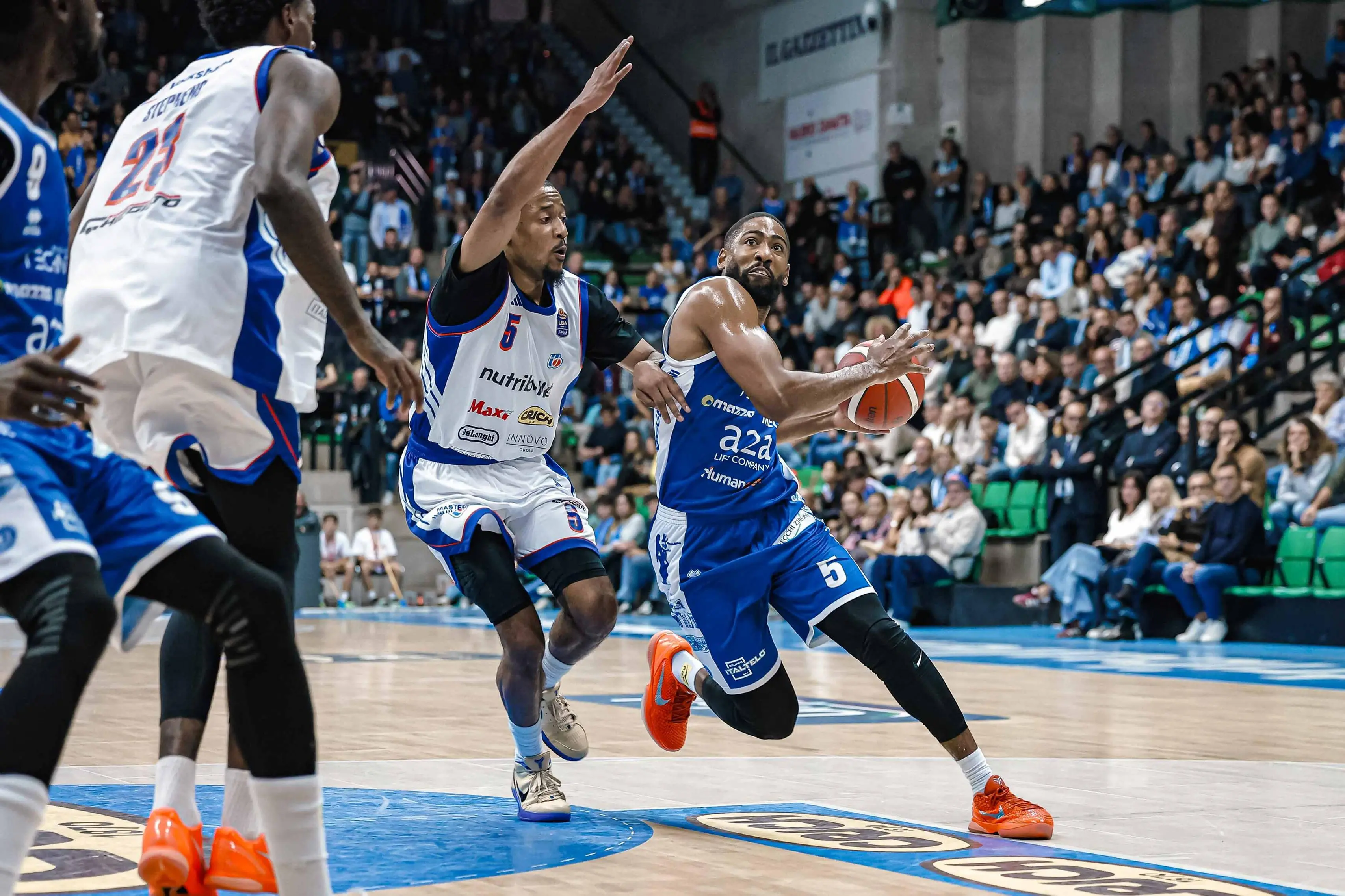 Basket, gli scatti di Germani-Treviso