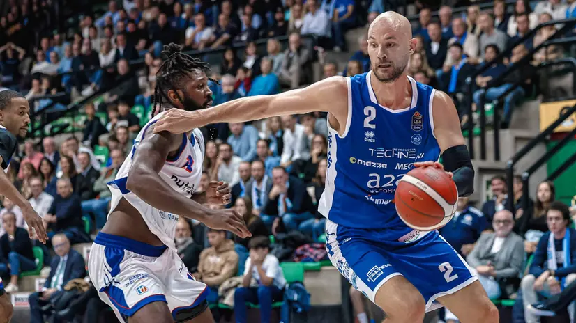 Basket, gli scatti di Germani-Treviso