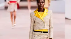 epa11857780 A model presents a creation from French-Belgium designer Matthieu Blazy for Chanel's Spring/Summer 2025 Haute Couture collection during Paris Fashion Week in Paris, France, 28 January 2025. EPA/Teresa Suarez