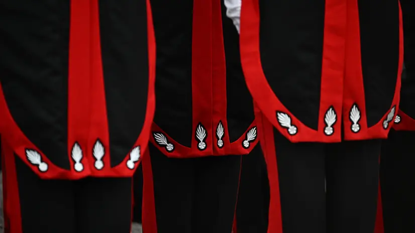 Il presidente della regione Liguria Marco Bucci e il comandante della legione carabinieri "Liguria", gen. Claudio Lunardo, durante la Celebrazione del 211° annuale della fondazione dell'arma dei Carabinieri presso la Caserma Vittorio Veneto. 05 giugno 2025. ANSA/LUCA ZENNARO