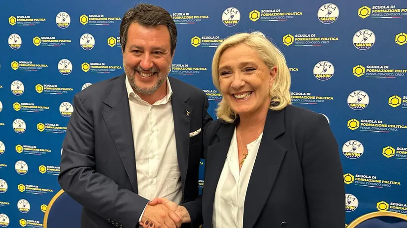 Il segretario della Lega Matteo Salvini e la presidente del Rassemblement National Marine Le Pen alla scuola di formazione politica della Lega a Palazzo Rospigliosi a Roma, 11 maggio 2025. ANSA/u.s. Lega+++NO SALES; EDITORIAL USE ONLY; NPK+++