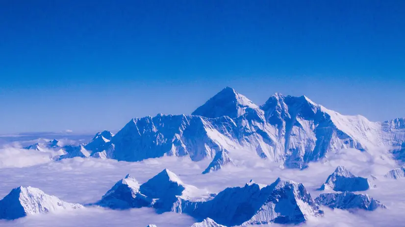 Una veduta del monte Everest ANSA/NARENDRA SHRESTHA