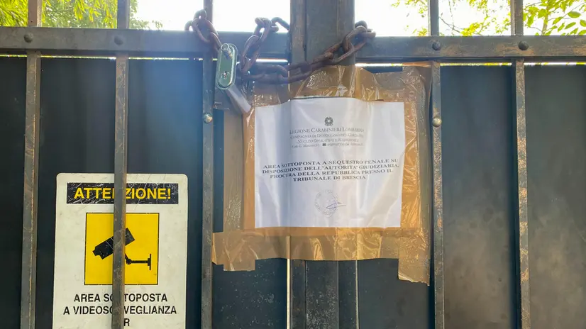 i sigilli dei carabinieri al campo nomadi di Lonato dove è stata uccisa Dolores Dori , Brescia 4 ottobre 2025. Ansa Filippo Venezia