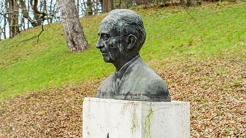 Il busto di Angelo Maria Canossi