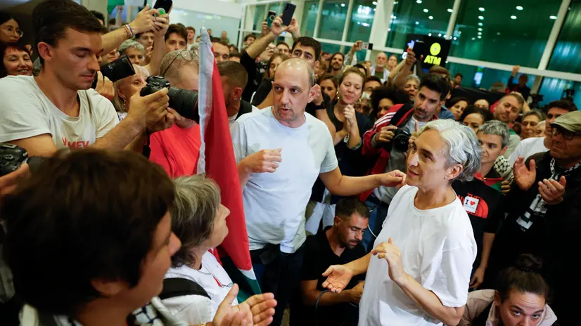 epa12433863 Barcelona's former Mayor Ada Colau, one of the Spanish activists detained by Israeli forces as part of the Global Sumud Flotilla, arrives at El Prat airport in Barcelona, Spain, 05 October 2025. EPA/TONI ALBIR