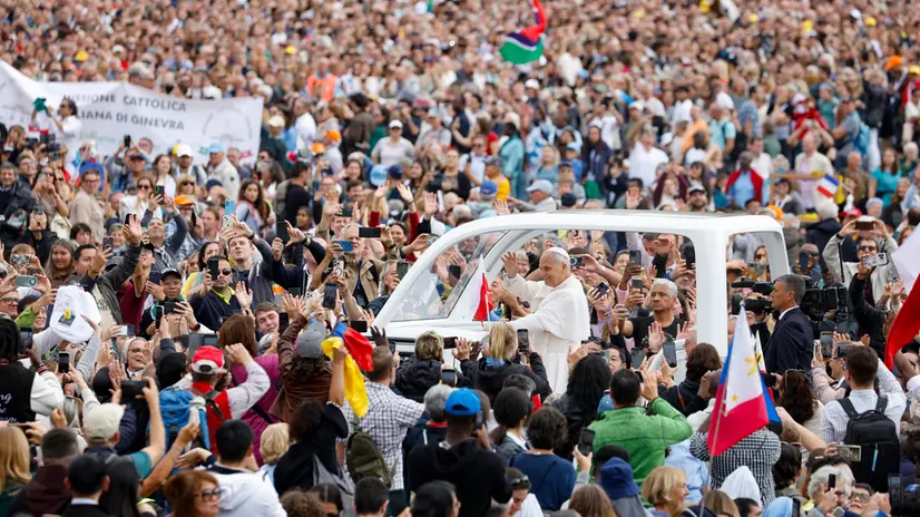 Pope Leo XIV during a Mass on the occasion of the Jubilee of the Missionary World and Jubilee of Migrants, St. Peter's Square, Vatican City, 5 October 2025. ANSA/FABIO FRUSTACI