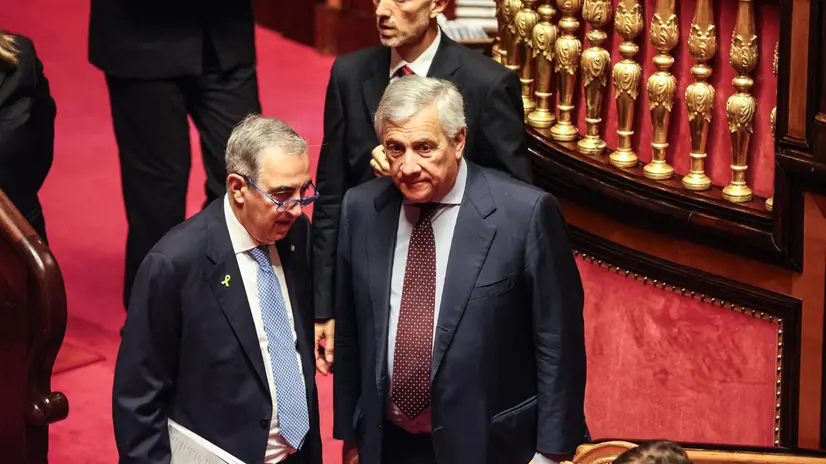 Antonio Tajani, Ministro degli Affari Esteri e della Cooperazione Internazionale e Maurizio Gasparri, Senatore d'Italia, durante la Partecipazione alla Comunicazioni del PdC in vista del Consiglio Europeo. Roma, 24 giugno 2025. ANSA/Emanuele Valeri