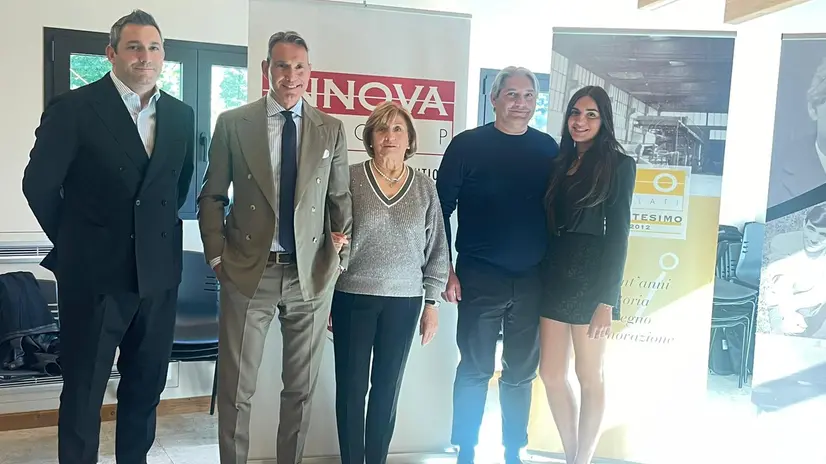 I Pedrotti: da sinistra Stefano, Luca, mamma Giulia, Diego con la figlia Giulia