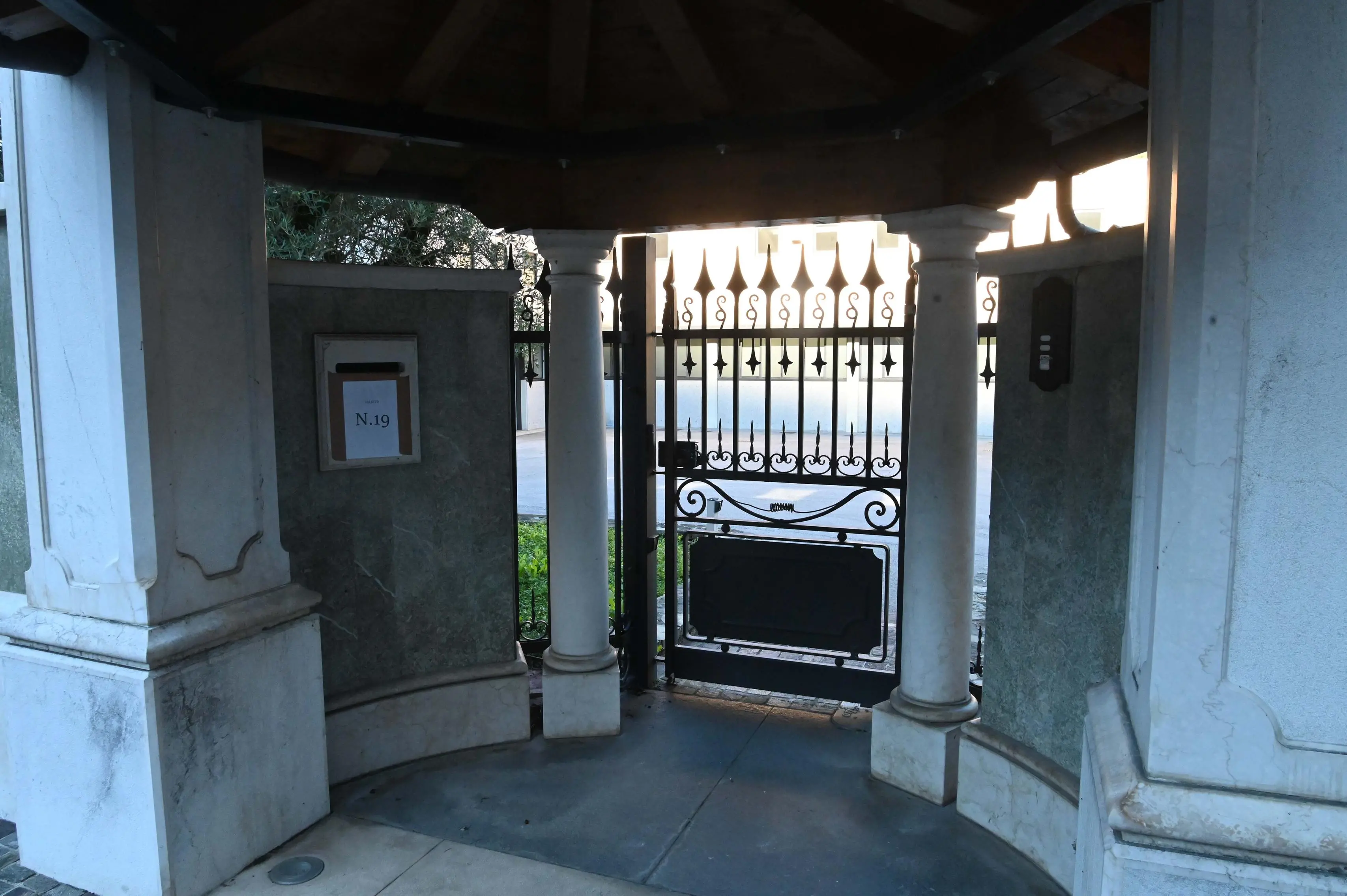 MARCHENO 10 ANNI SCOMPARSA MARIO BOZZOLI NELLA FOTO LA FONDERIA ALL' EPOCA DEI FRATELLI MARIO E ADELIO BOZZOLI  REDAZIONE PROVINCIA PER PIERPAOLO PRATI 07-10-2025  GABRIELE STRADA NEW EDEN GROUP 