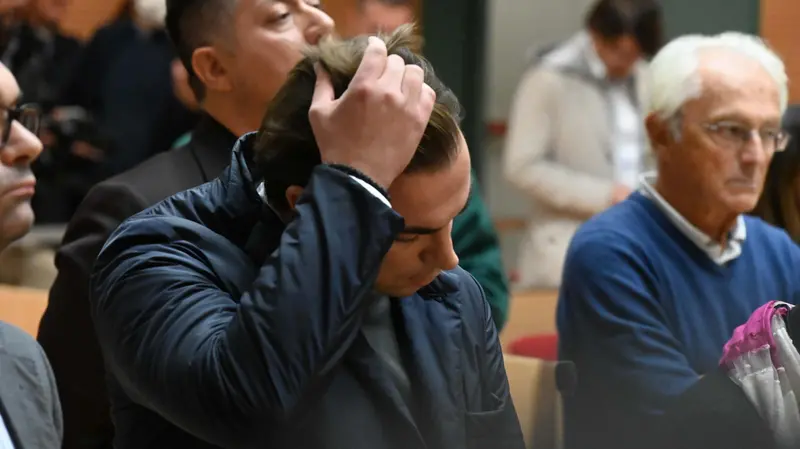 Giacomo Bozzoli in tribunale - Foto Marco Ortogni/Neg © www.giornaledibrescia.it