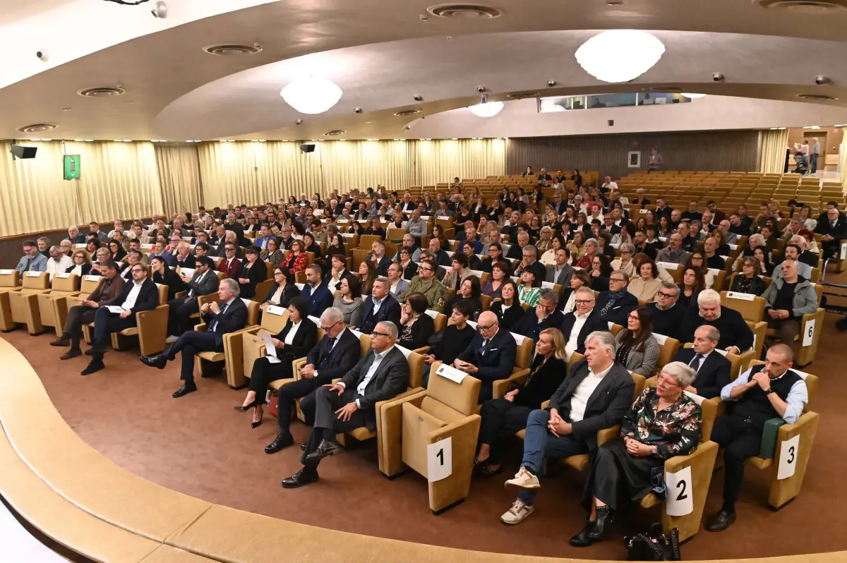 La premiazione delle attività storiche di Brescia