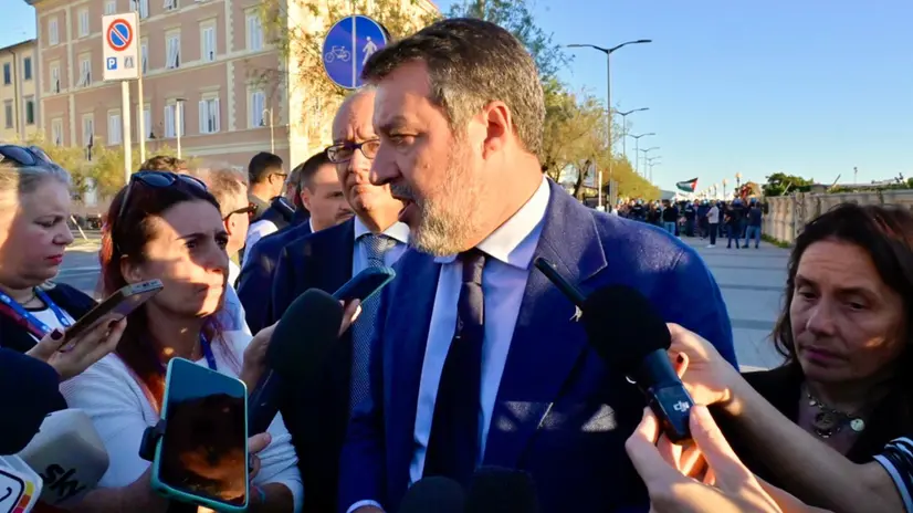 Il leader della Lega Matteo Salvini a margine di una iniziativa a Livorno, 07 ottobre 2025. ANSA/ALESSIO NOVI