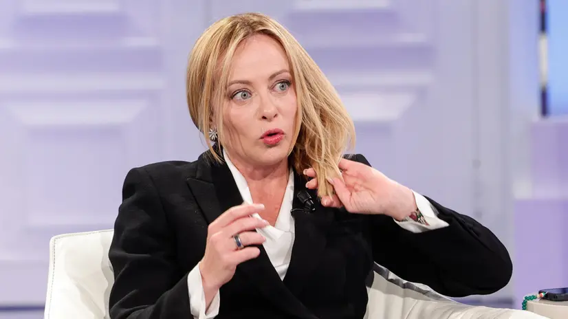 Il presidente del Consiglio Giorgia Meloni ospite della trasmissione televisiva “Porta a porta” di Rai 1 condotta da Bruno Vespa, Roma, 7 Ottobre 2025. ANSA/GIUSEPPE LAMI