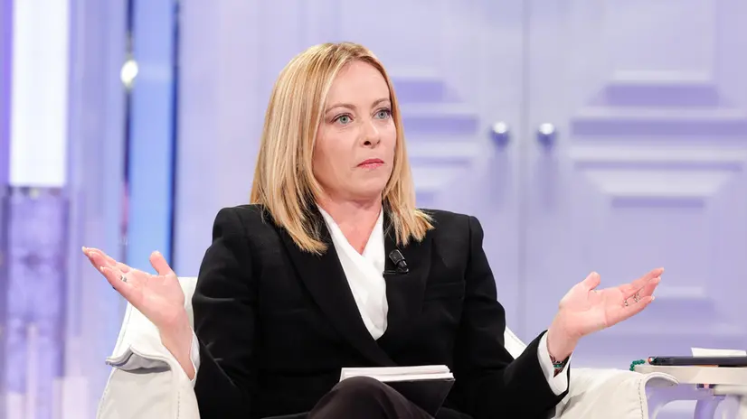 Il presidente del Consiglio Giorgia Meloni ospite della trasmissione televisiva “Porta a porta” di Rai 1 condotta da Bruno Vespa, Roma, 7 Ottobre 2025. ANSA/GIUSEPPE LAMI