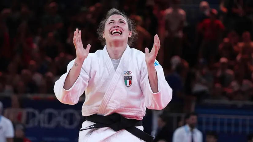 Sul tatami: Alice Bellandi, in lacrime, subito dopo aver conquistato il titolo olimpico - © www.giornaledibrescia.it