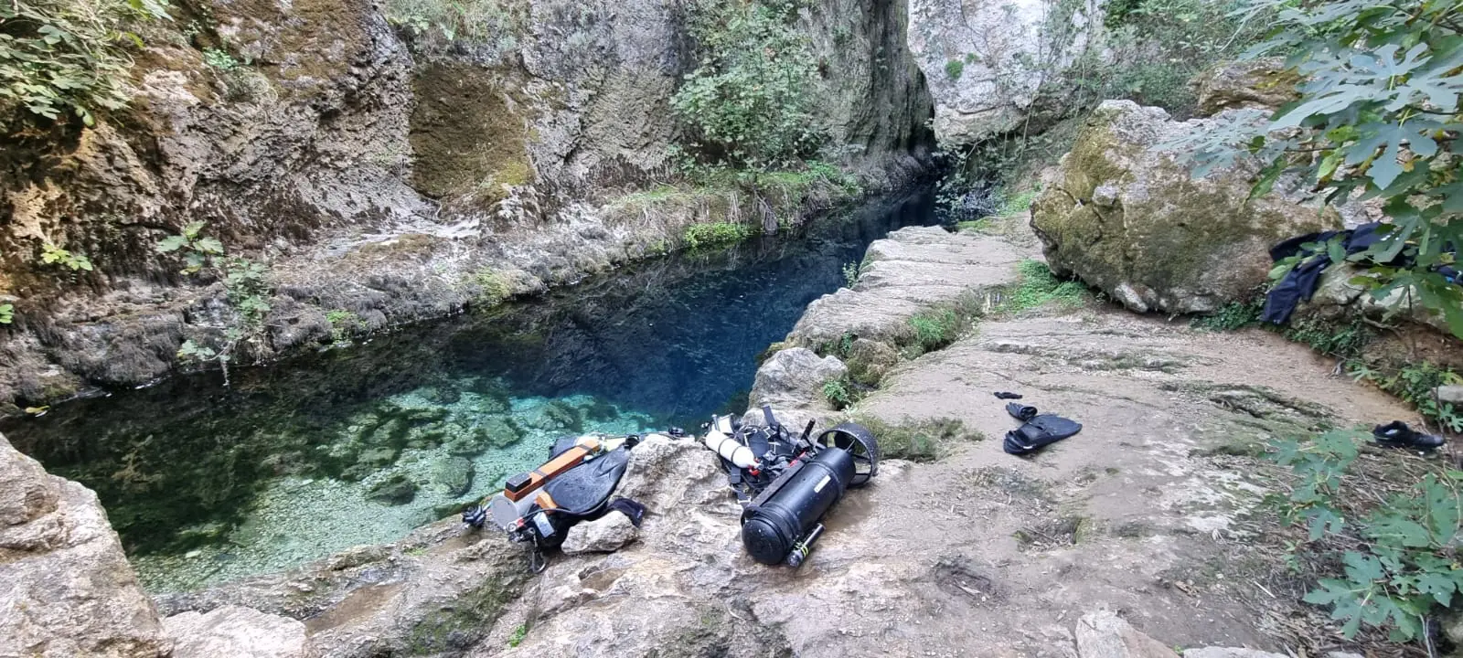 La grotta a Oliena, comune in provincia di Nuoro in Sardegna dove è morto Luca Pedrali