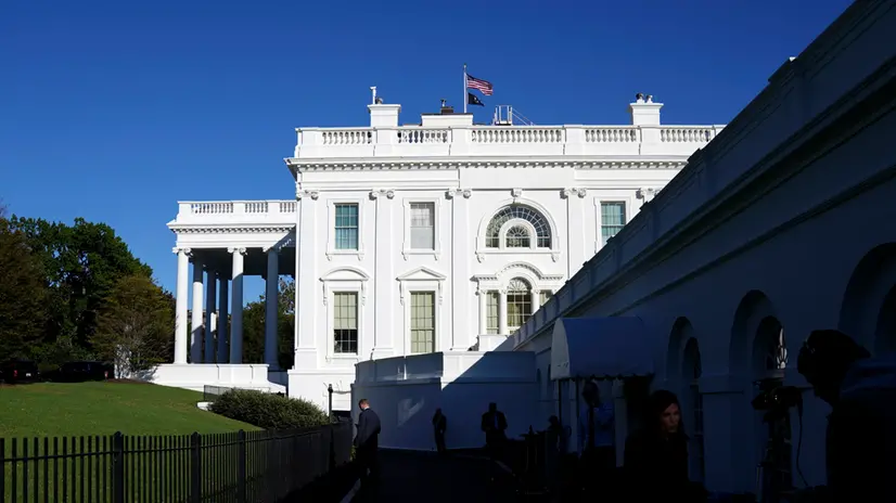 epa12443366 The White House in Washington, DC USA, 09 October 2025. US President Donald Trump announced that Israel and Hamas have agreed to the first phase of a Gaza peace plan, which includes the release of Israeli hostages and Palestinian prisoners, the withdrawal of Israeli forces, and the delivery of humanitarian aid to Gaza. EPA/WILL OLIVER