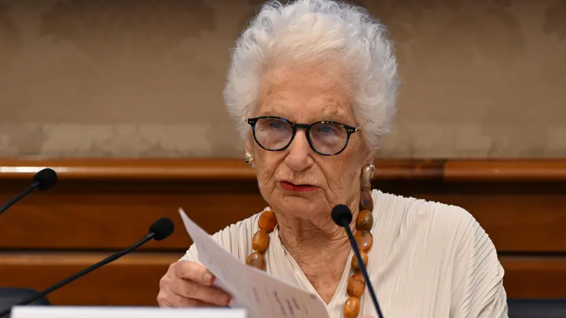 La senatrice a vita, Liliana Segre, nel corso della conferenza stampa per la Giornata internazionale per il contrasto ai discorsi d'odio, nella Sala Nassiriya del Senato, Roma 18 giugno 2025. ANSA/MAURIZIO BRAMBATTI