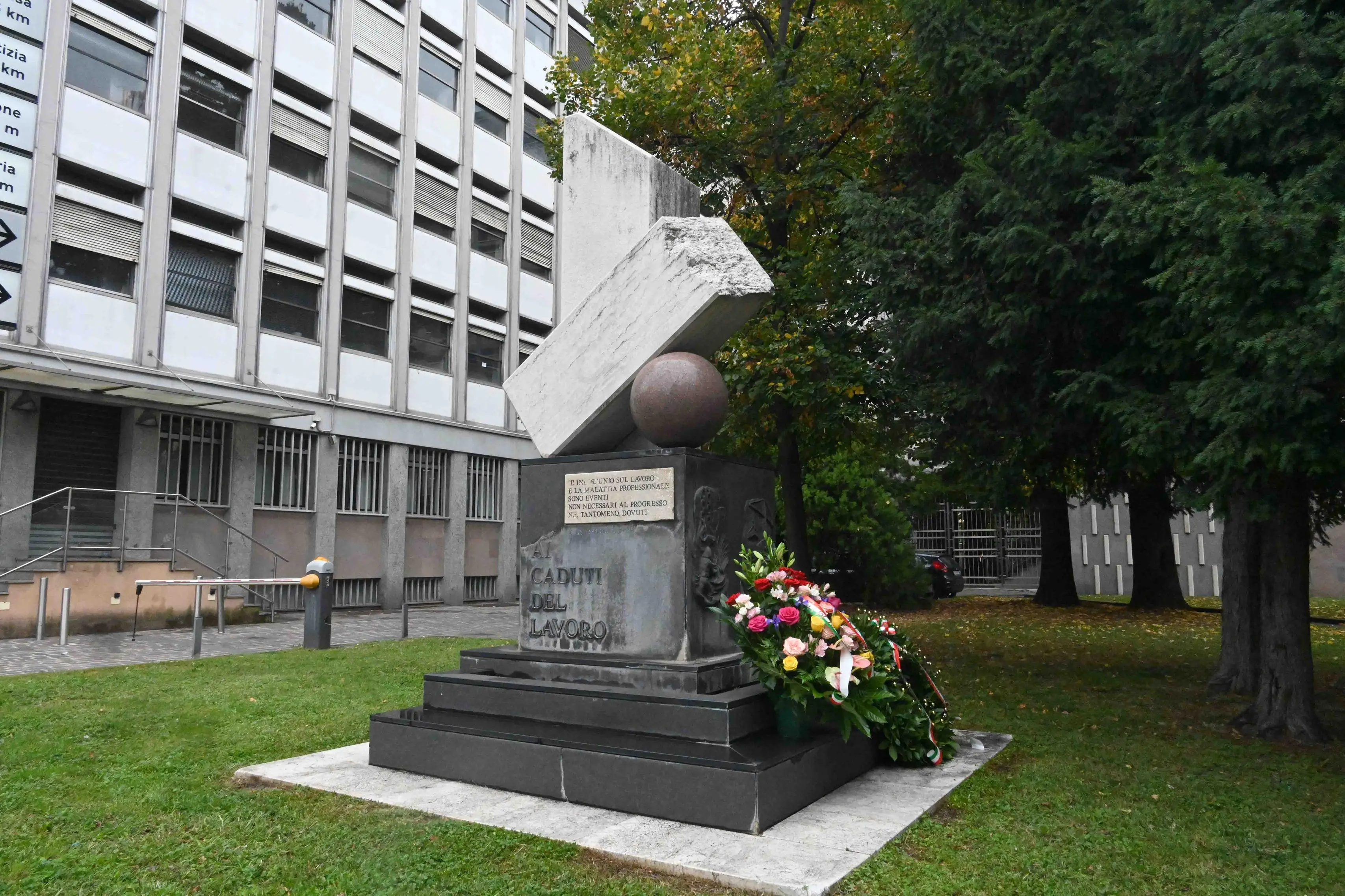 Vittime degli incidenti sul lavoro, il ricordo a Brescia
