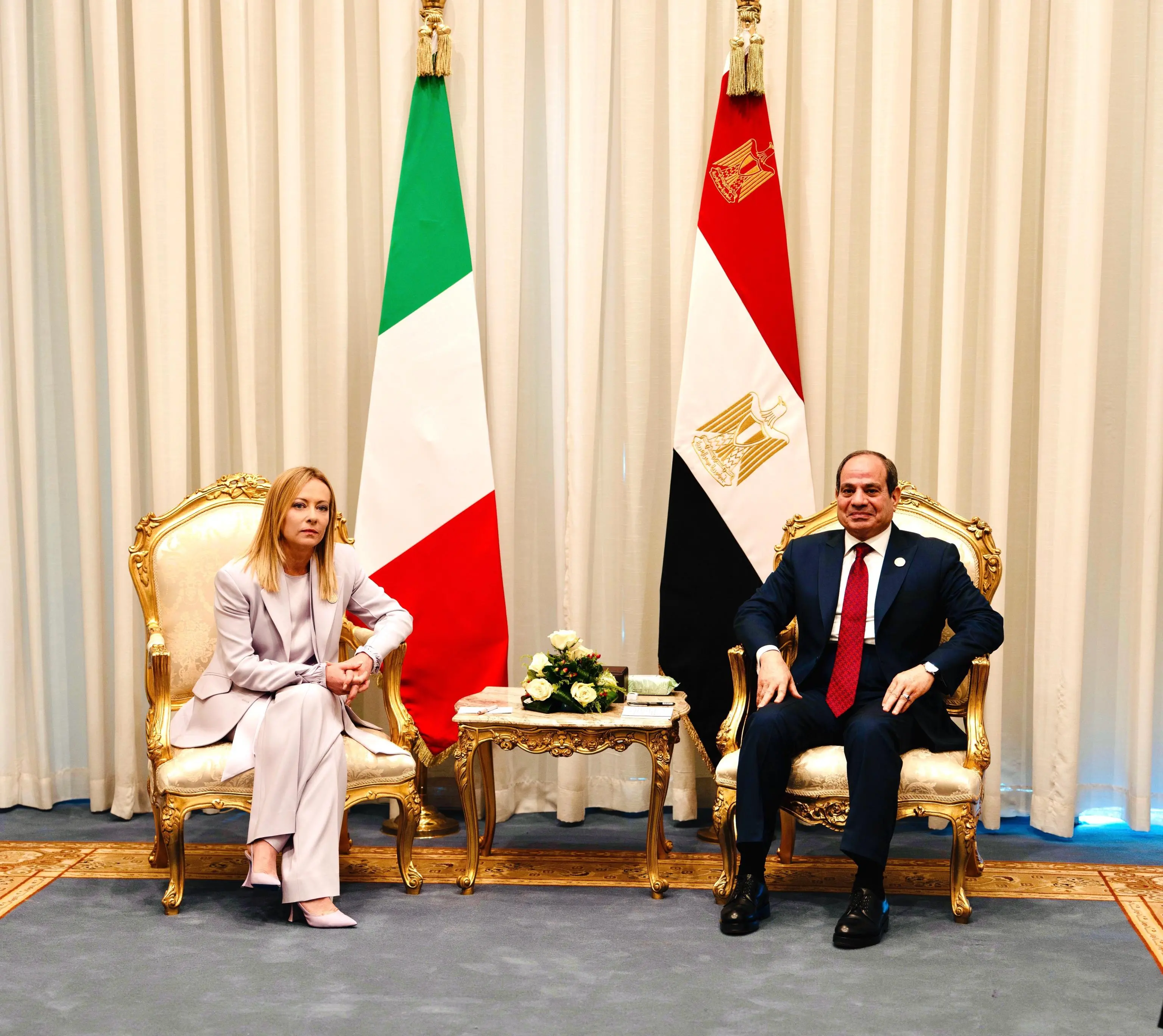 Sharm-el-Sheikh, Meloni e i premier in Egitto per il summit