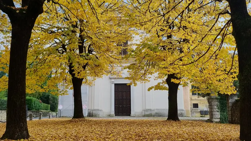 Uno scorcio autunnale di Mompiano, immortalato ieri
