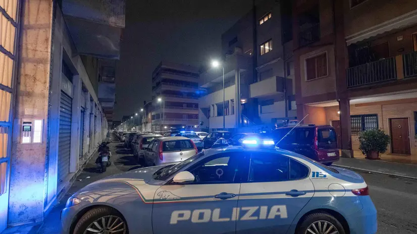 Femminicidio Via Iglesias 33, uomo uccide ex compagna nel suo appartamento, Polizia di stato e scientifica sul posto, Milano, 15 Ottobre 2025, Ansa/Andrea Fasani