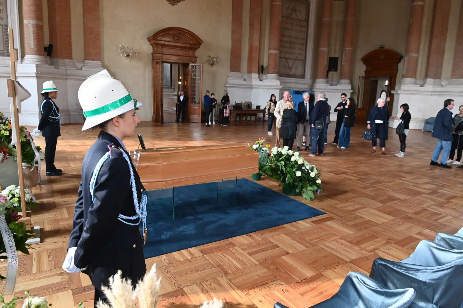 La camera ardente per Franco Castrezzati