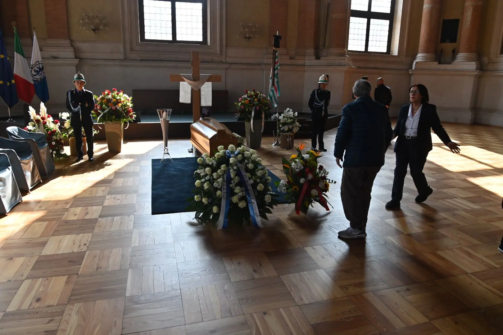 La camera ardente per Franco Castrezzati
