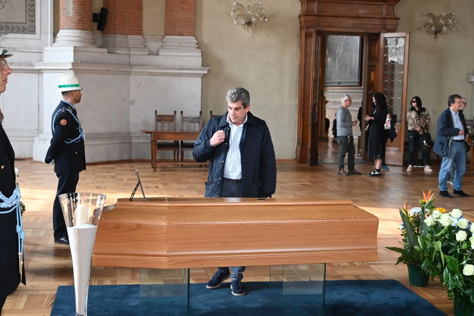 La camera ardente per Franco Castrezzati