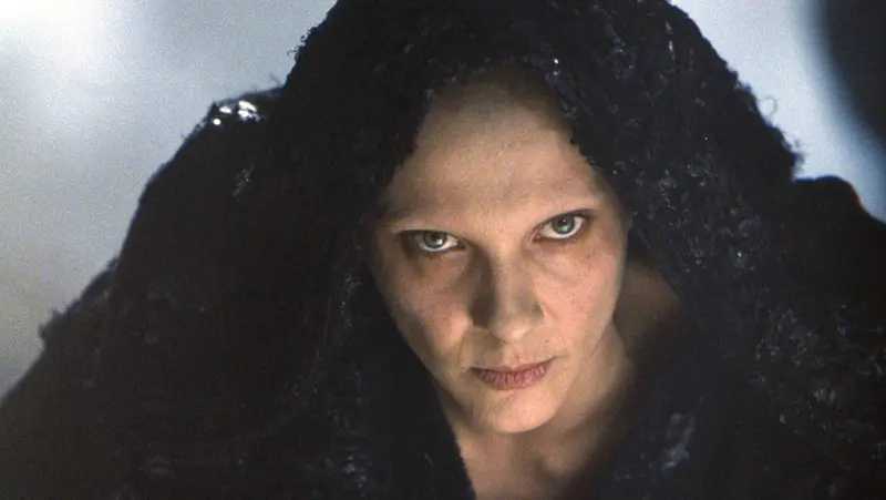 Rosalinda Celentano nei panni di Satana in «La Passione di Cristo»