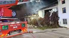 La cascina dopo l'esplosione nel Veronese - Foto Ansa © www.giornaledibrescia.it