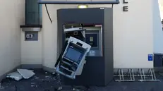 Un bancomat distrutto da una esplosione, foto d'archivio - © www.giornaledibrescia.it